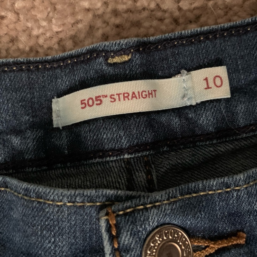 Levi’s 505 mid rise straight jeans size 10
